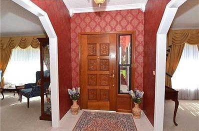 2nd image of 4952 Calle De Sol
