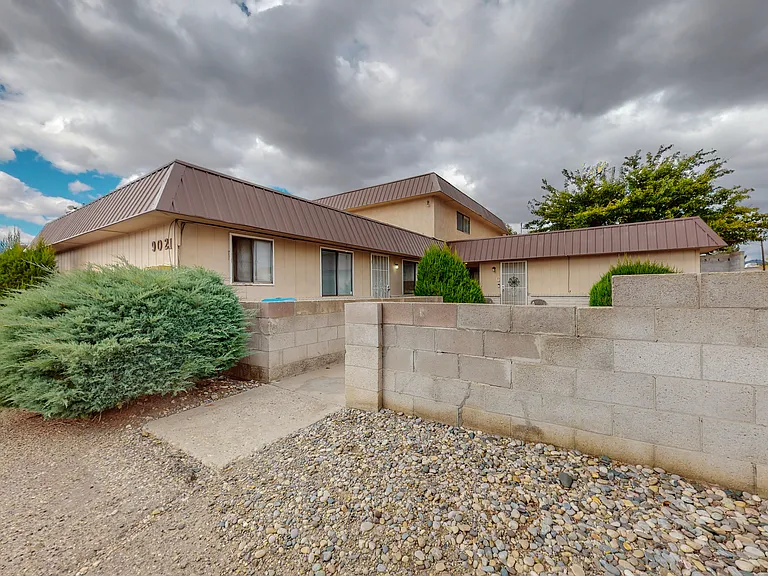 9021 Candelaria Rd NE #A — Photo 1