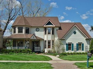 388 N Chalary Ct, Palatine, IL