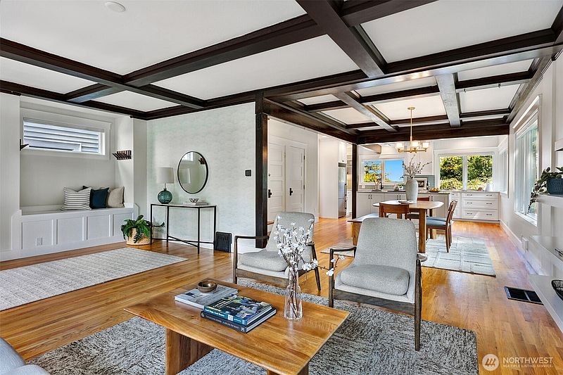 4th image of 1516 34th Avenue