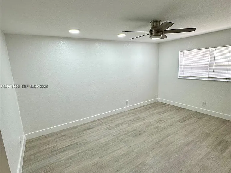 6201 N Falls Circle Dr #212 — Photo 15