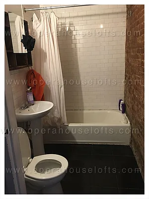 Rented by Opera House Lofts | media 57