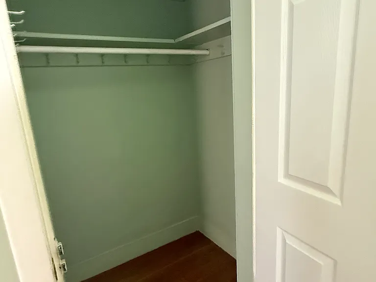 6 W Eagle St #1 — Photo 3