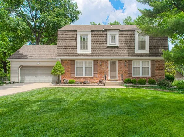 712 W 121st St, Kansas City, MO 64145