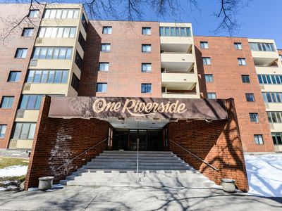 105 3rd St N APT 604, Moorhead, MN, 56560