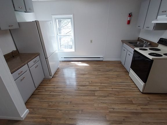 3rd image of 135 Spurzheim St #A