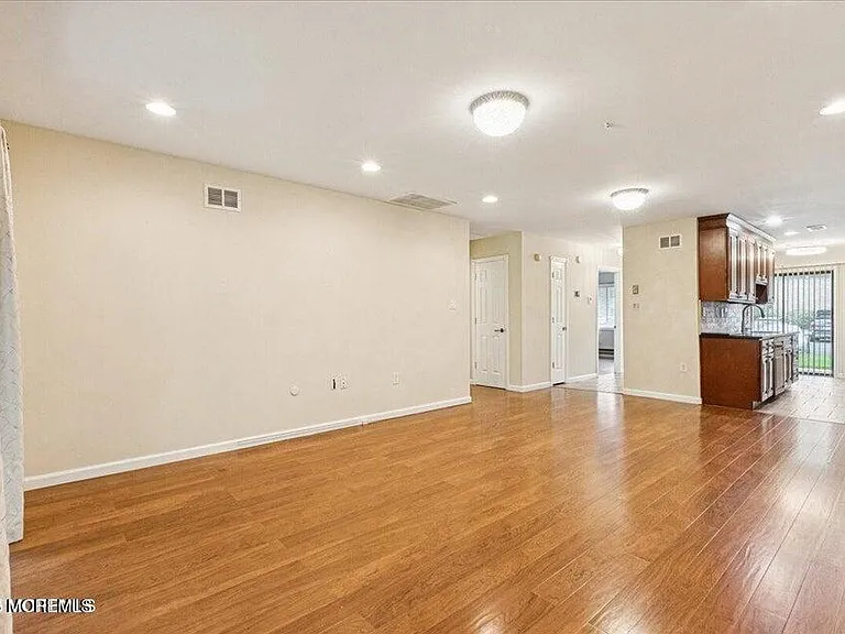 70 Overlook Way #E — Photo 10