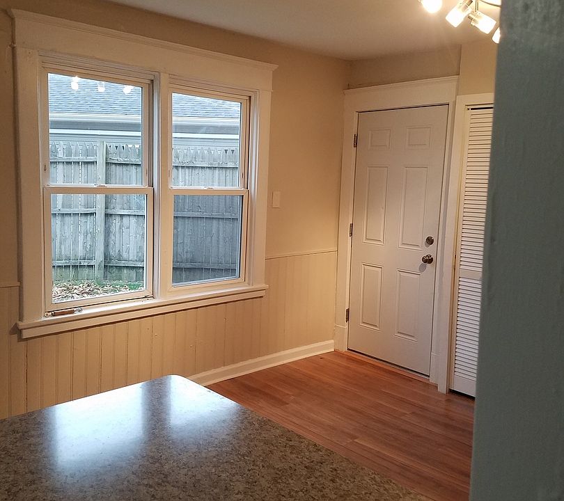 1st image of 606 Amherst St APT 3