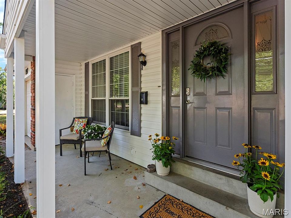 147 Maple Hill Ln, Saint Louis, MO 63122 | Zillow