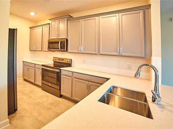 4th image of 12385 Turtle Grass Dr