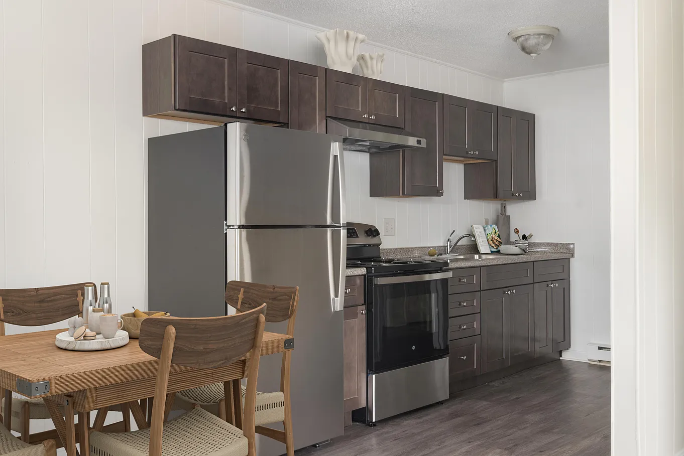 Pembroke Place Apartments — Photo 1