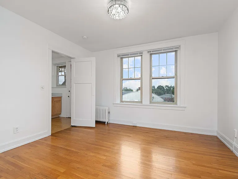 4330 Smith Rd Dining Room