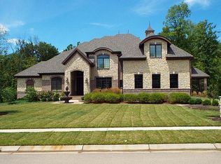 9397 Ridings Blvd, Dayton, OH 45458