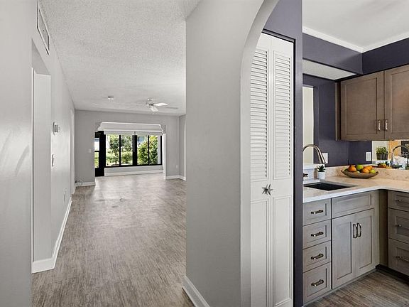 3rd image of 1276 MISSION CIRCLE #45A