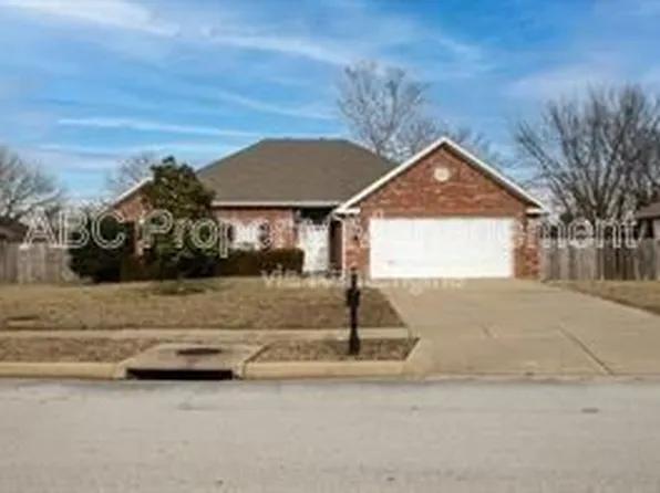3558 W Clearwood Dr, Fayetteville, AR 72704