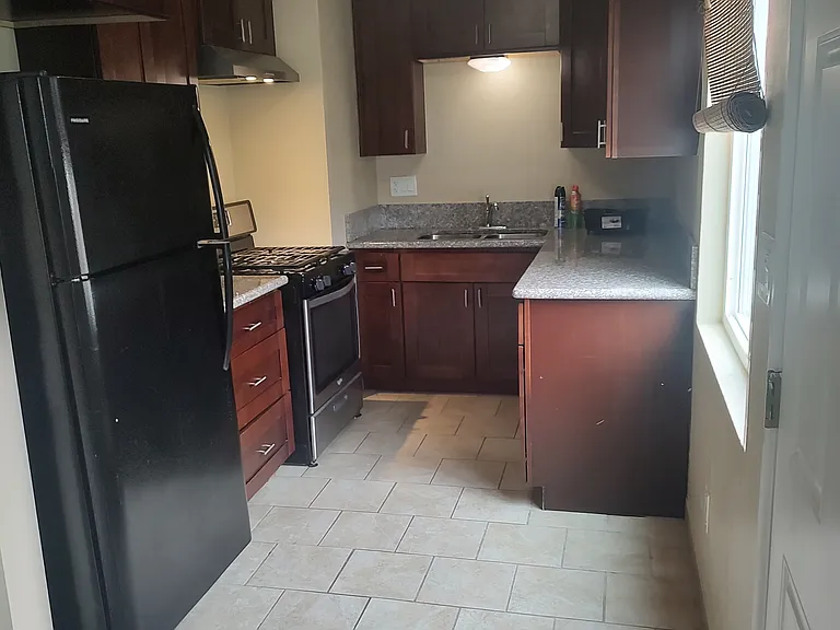 3140 Engel St — Photo 4