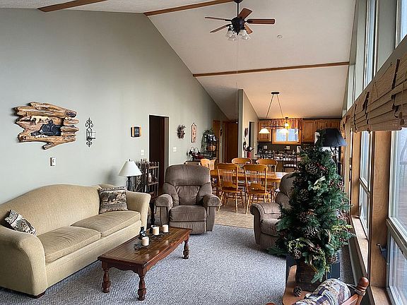 2nd image of 365 Ridge Rd