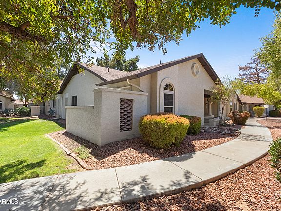 5th image of 8140 N 107 Avenue #105