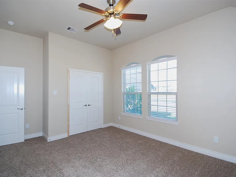 5607 S Denham Ridge Ln — Photo 28