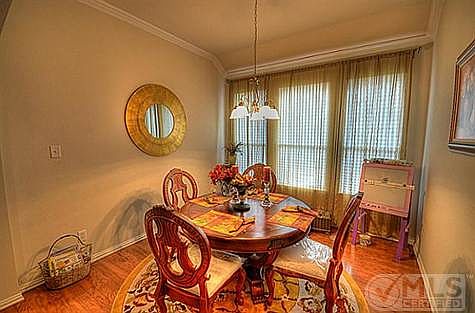 5th image of 1733 White Falls Dr