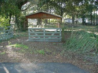 819 Cedar St, Bell, FL 32619