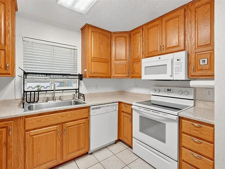 5107 Deer Creek Dr — Photo 30