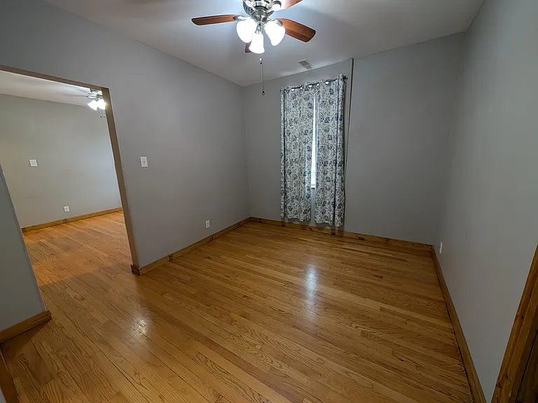 529 Main St — Photo 7