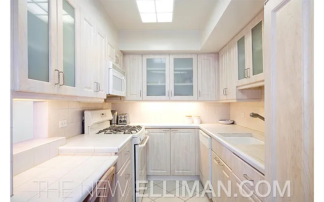 Sold by Douglas Elliman | media 13