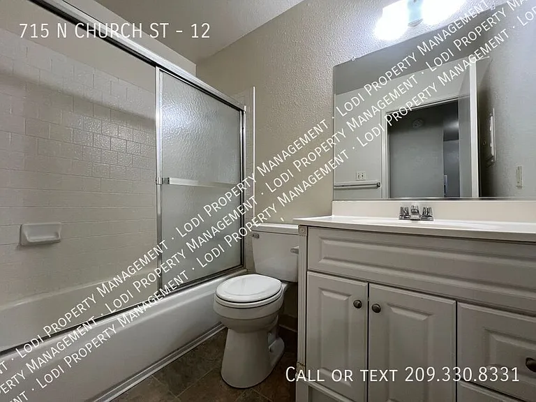 715 N Church St #12 — Photo 12