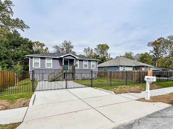 3rd image of 6011 Marwood Dr