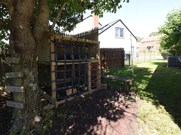 5181 Eagle Run Rd — Photo 47
