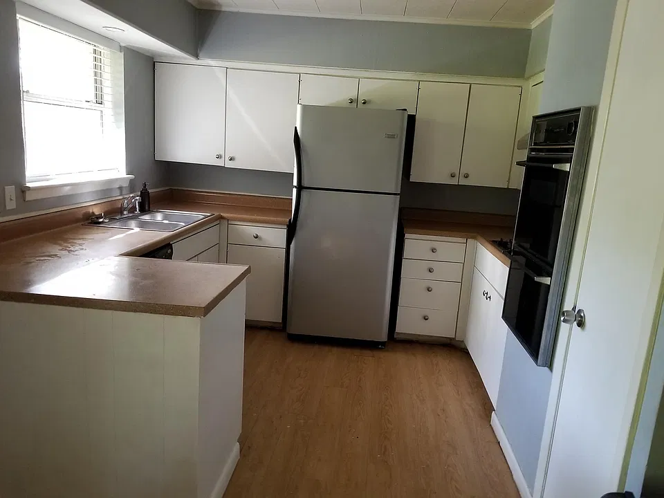 325 Brookwood Dr