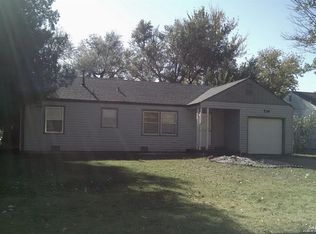 536 W Ellsworth Ave, Salina, KS 67401