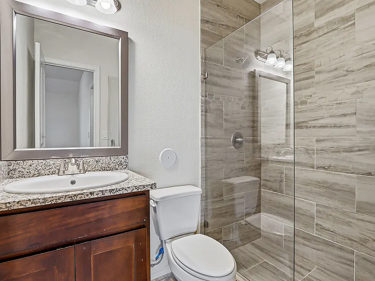 13745 Lago Vista Ave — Photo 17
