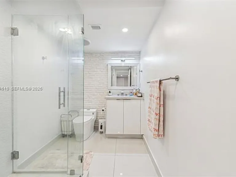 121 Crandon Blvd #251 — Photo 22