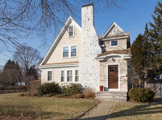 39 Rangeley Rd, Newton, MA 02465