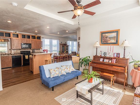 3rd image of 651 Gore Road