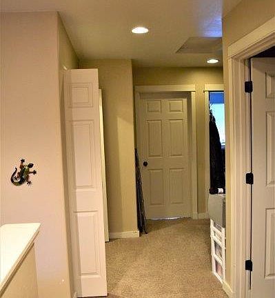 5th image of 979 Forestglen Dr