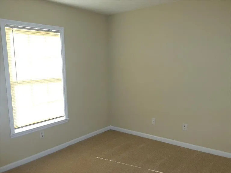 7024 Reagan Cir — Photo 8