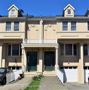 32 Cobblers Ln, Staten Island, NY, 10304
