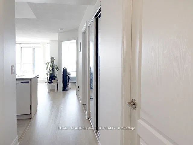 Equinox — Photo 2