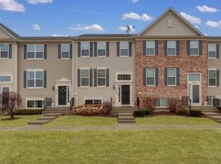 214 Lionel Dr, Grayslake, IL 60030