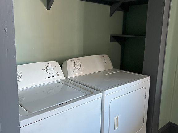 5th image of 8160 Rutledge Pike #5