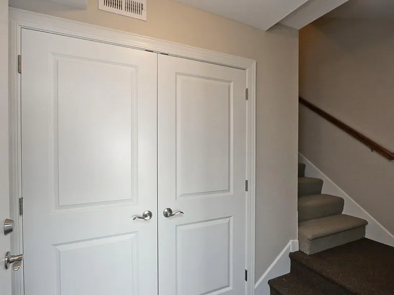 27 10th St W #1 — Photo 19