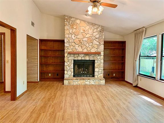 5th image of 1017 SW 79th Ter