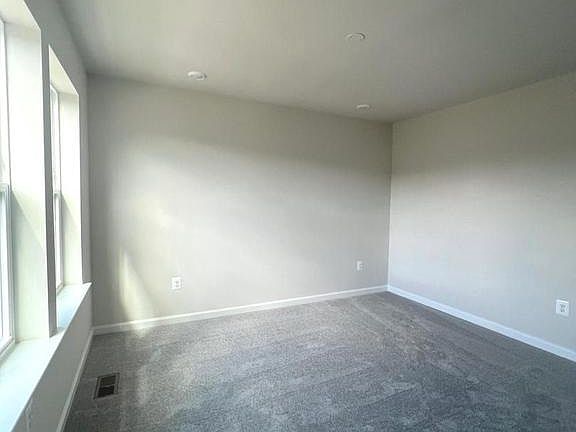 4th image of 342 Watercourse Dr