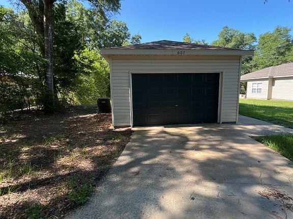 607 Williams Ave - Garage_03282024