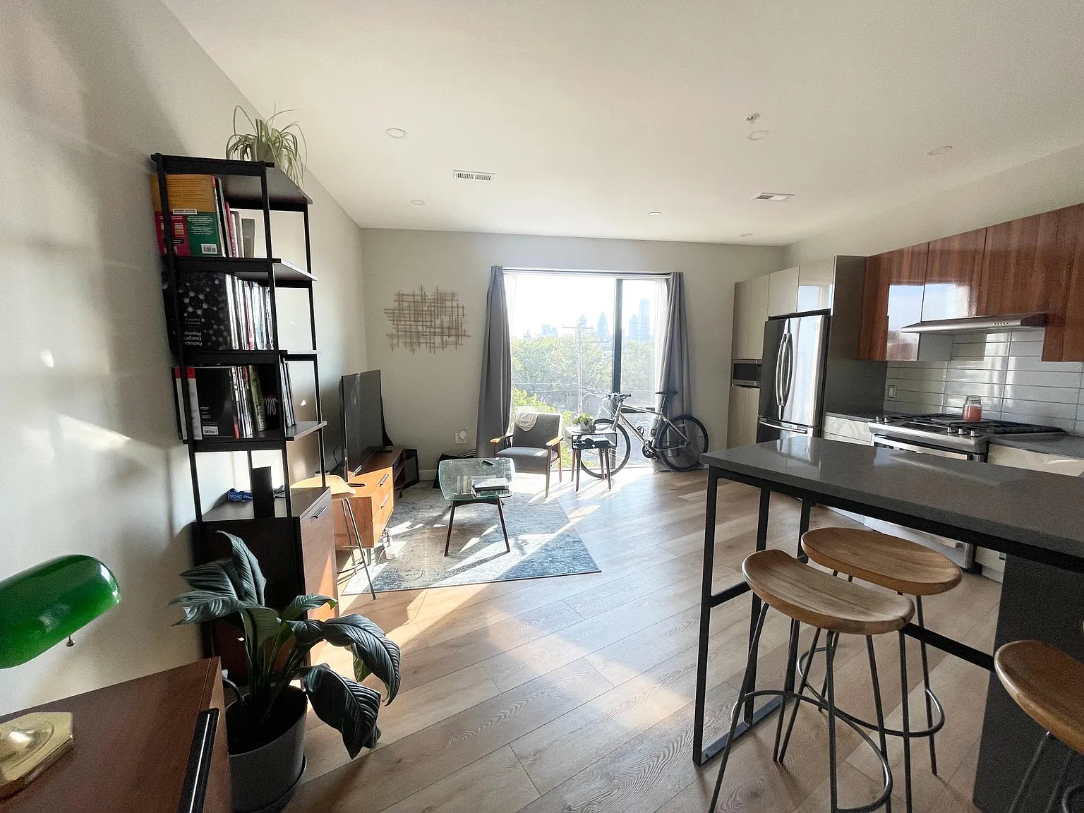1 bed, 600 sqft, $1,700 — Photo 4