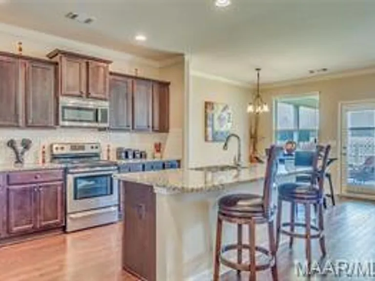 9319 Concord Park Dr — Photo 8
