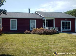 1192 Laural Ln, Malta, NY 12020